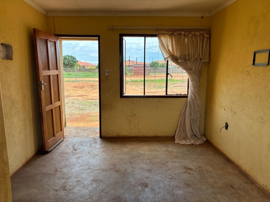 2 Bedroom Property for Sale in Mahwelereng Zone B Limpopo