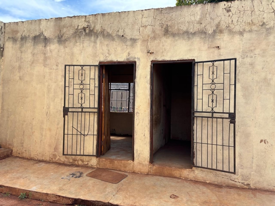 2 Bedroom Property for Sale in Mahwelereng Zone B Limpopo