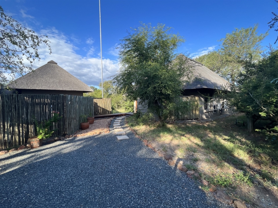 5 Bedroom Property for Sale in Moditlo Wildlife Estate Limpopo