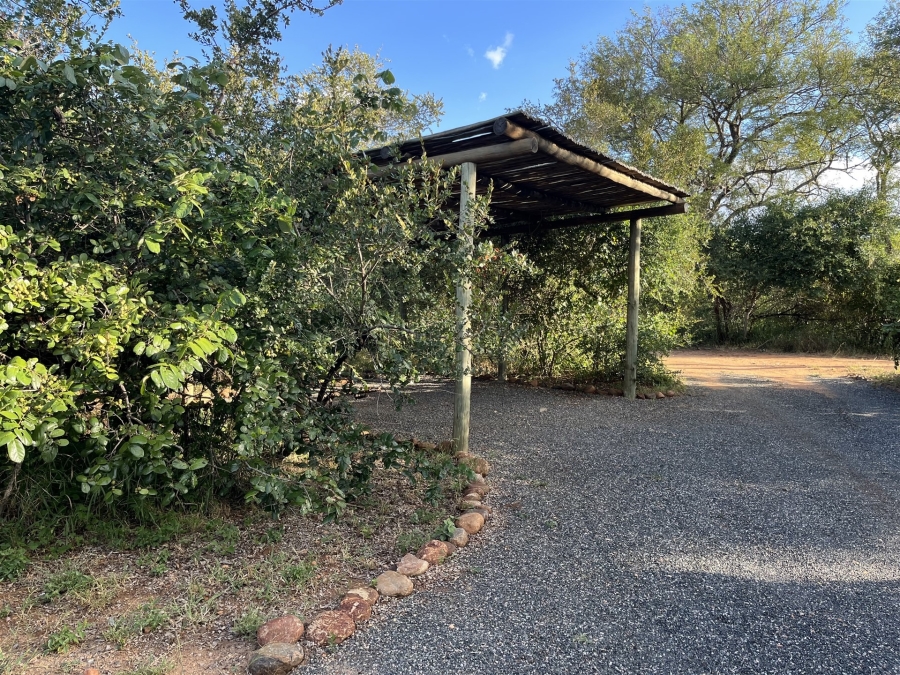 5 Bedroom Property for Sale in Moditlo Wildlife Estate Limpopo