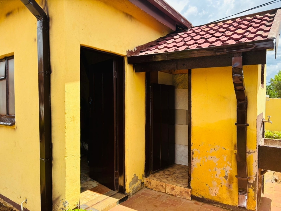 3 Bedroom Property for Sale in Mahwelereng Limpopo