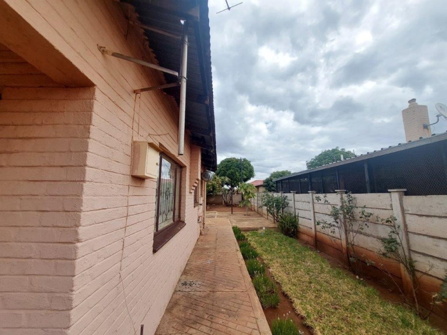 3 Bedroom Property for Sale in Lebowakgomo Zone A Limpopo