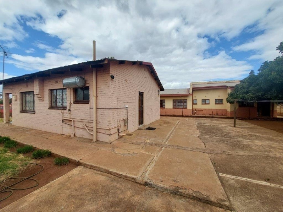 3 Bedroom Property for Sale in Lebowakgomo Zone A Limpopo