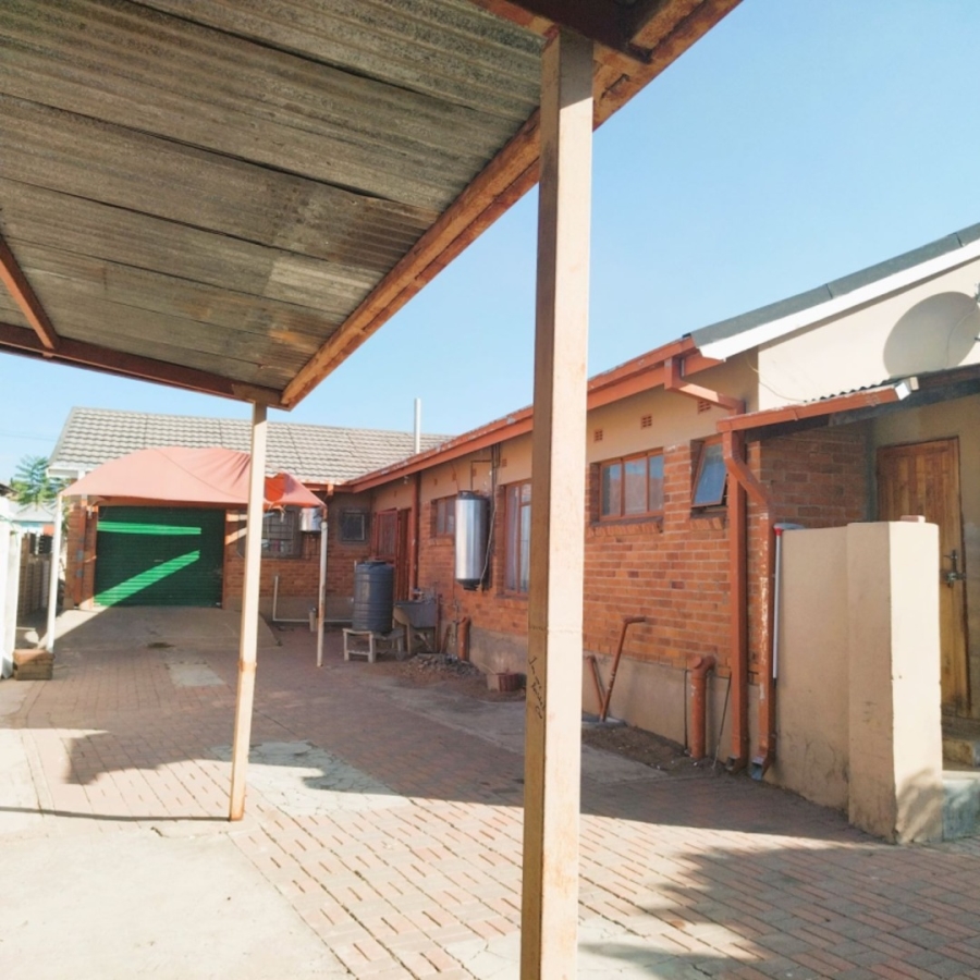 4 Bedroom Property for Sale in Seshego Limpopo