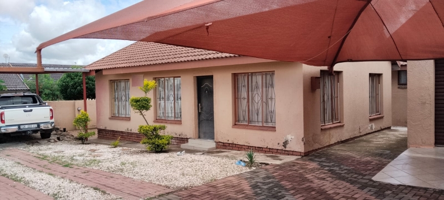 3 Bedroom Property for Sale in Seshego 9D Limpopo