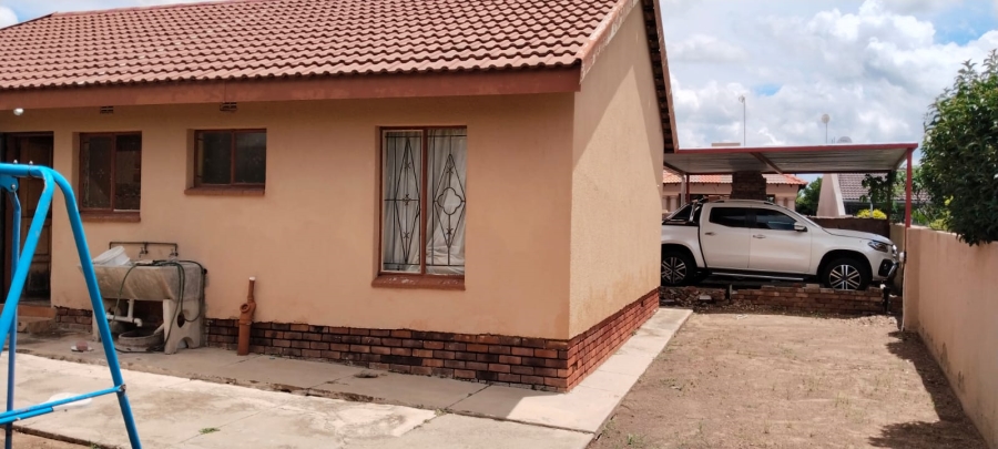 3 Bedroom Property for Sale in Seshego 9D Limpopo