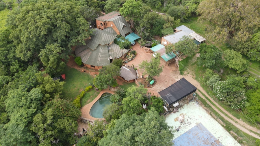 6 Bedroom Property for Sale in Dalmada A H Limpopo