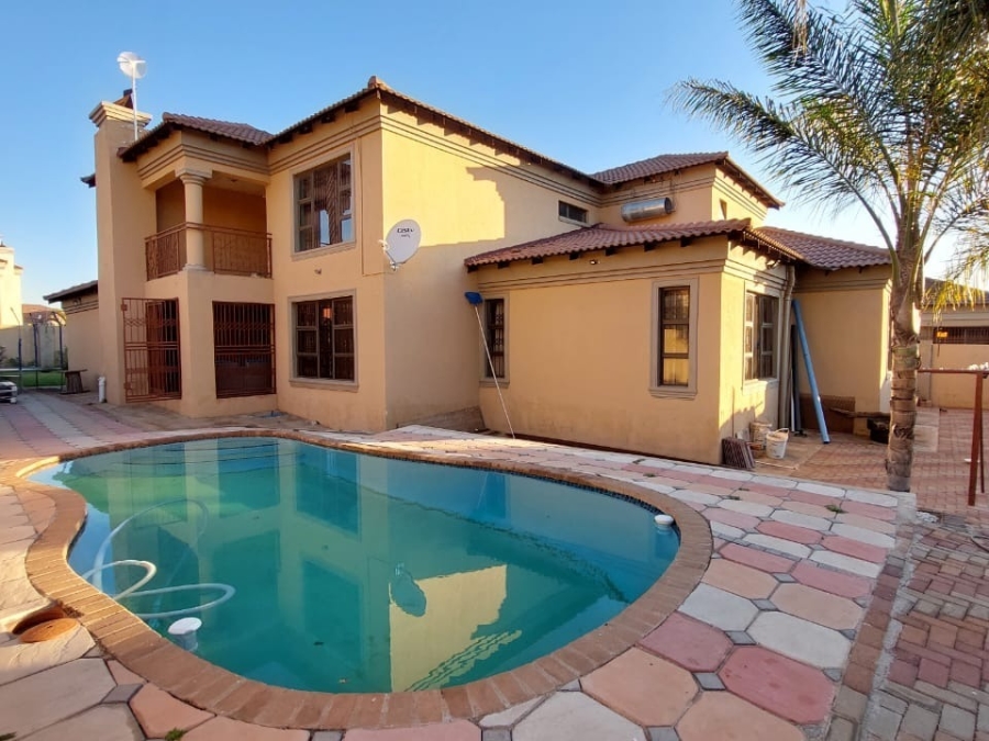 5 Bedroom Property for Sale in Serala View Limpopo