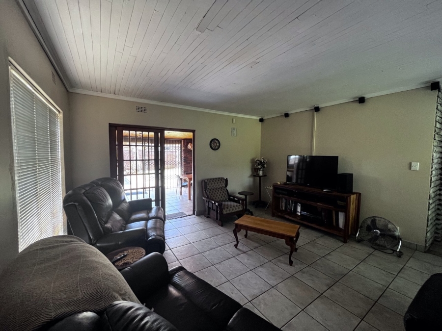 4 Bedroom Property for Sale in Chroompark Limpopo