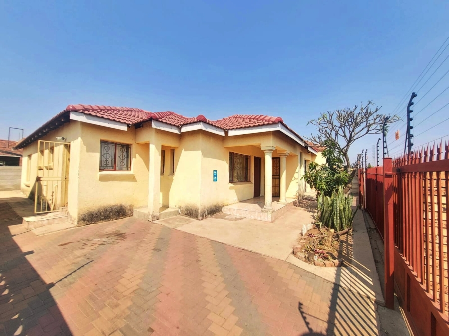 3 Bedroom Property for Sale in African Jewel Limpopo