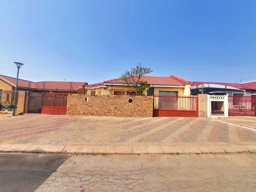 3 Bedroom Property for Sale in African Jewel Limpopo