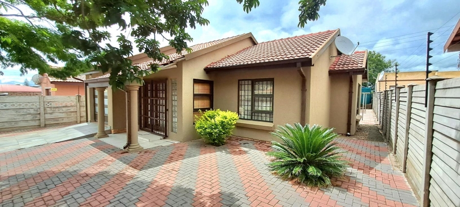 2 Bedroom Property for Sale in Seshego H Limpopo