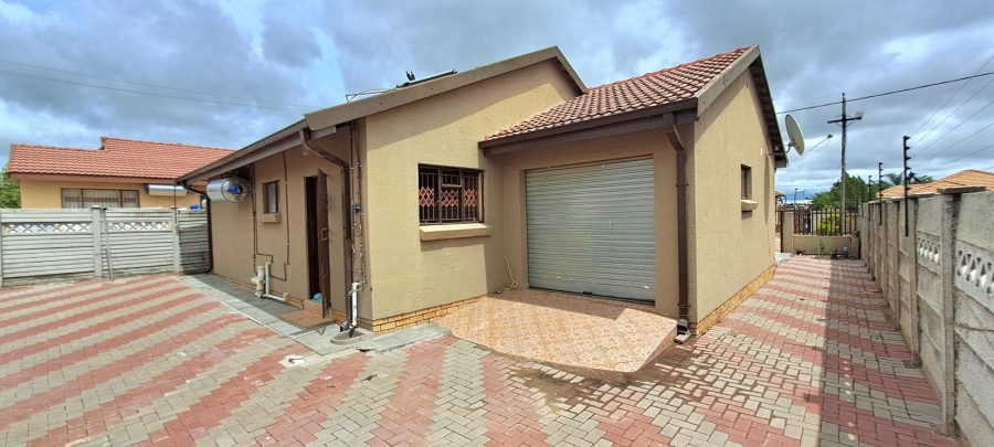 2 Bedroom Property for Sale in Seshego H Limpopo