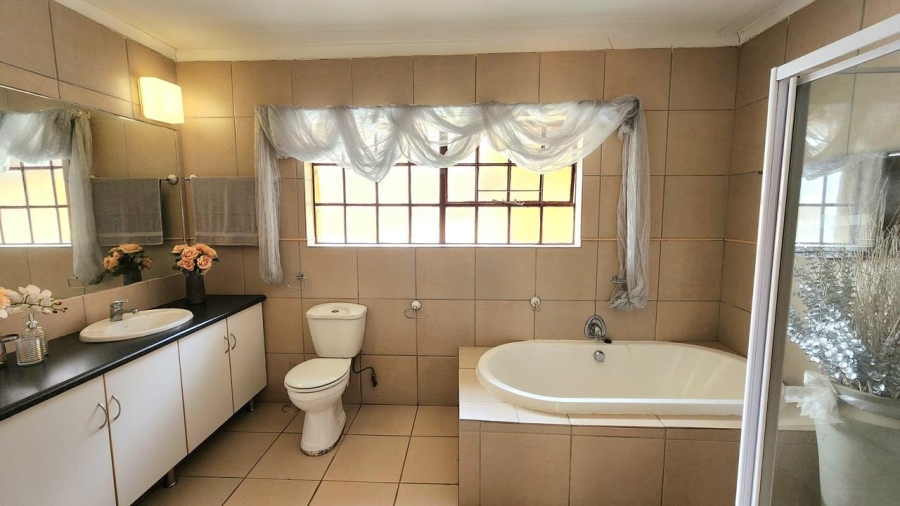 3 Bedroom Property for Sale in Bendor Limpopo