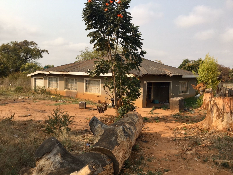 0 Bedroom Property for Sale in Shayandima Limpopo