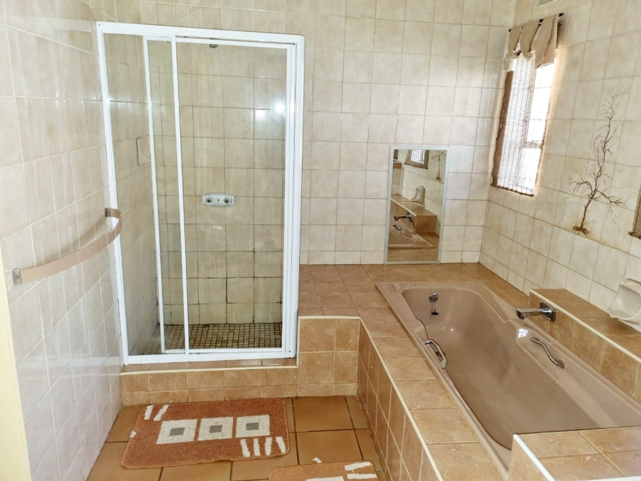 7 Bedroom Property for Sale in Northam Limpopo