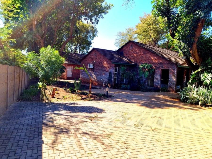 7 Bedroom Property for Sale in Northam Limpopo