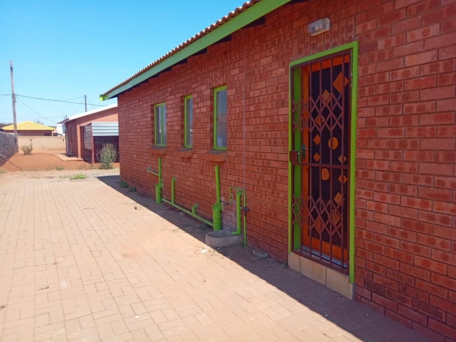 To Let 3 Bedroom Property for Rent in Northam Limpopo