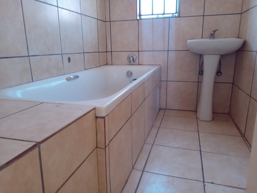 To Let 3 Bedroom Property for Rent in Northam Limpopo