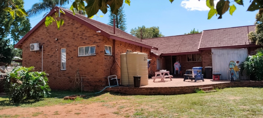 3 Bedroom Property for Sale in Sterpark Limpopo