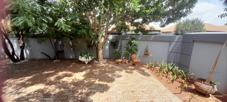 3 Bedroom Property for Sale in Chroompark Limpopo