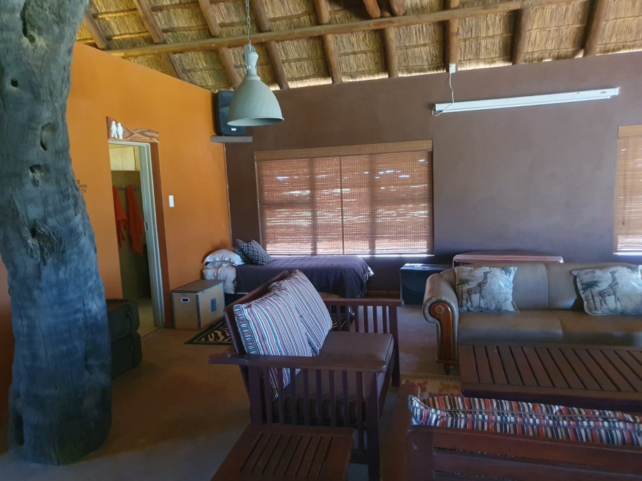 5 Bedroom Property for Sale in Roedtan Limpopo