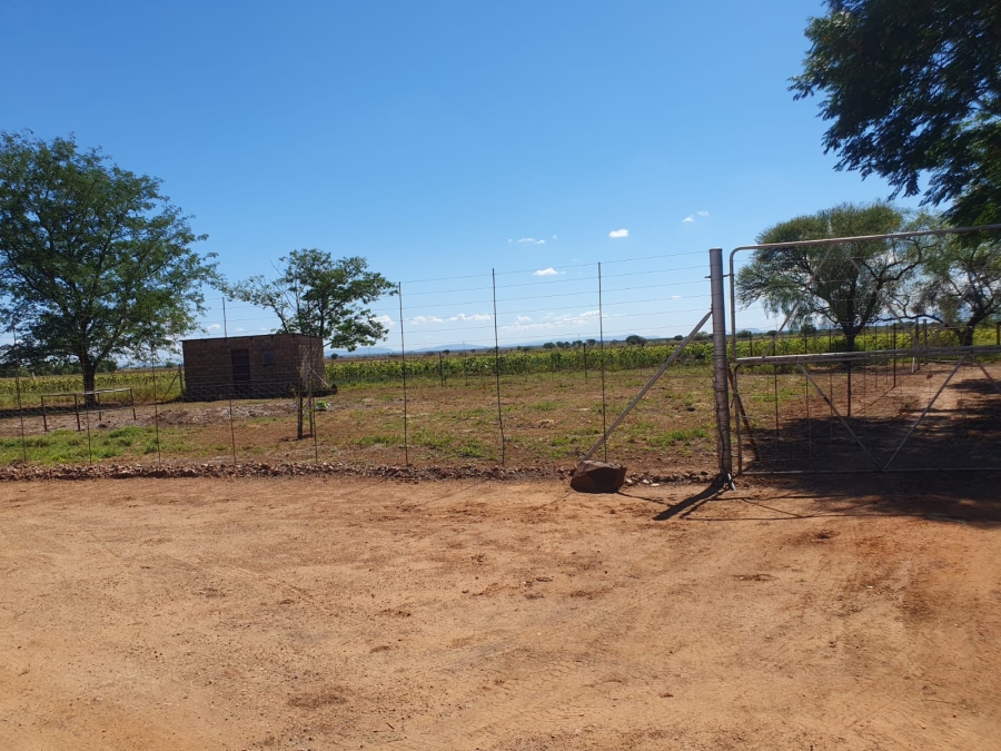 5 Bedroom Property for Sale in Roedtan Limpopo