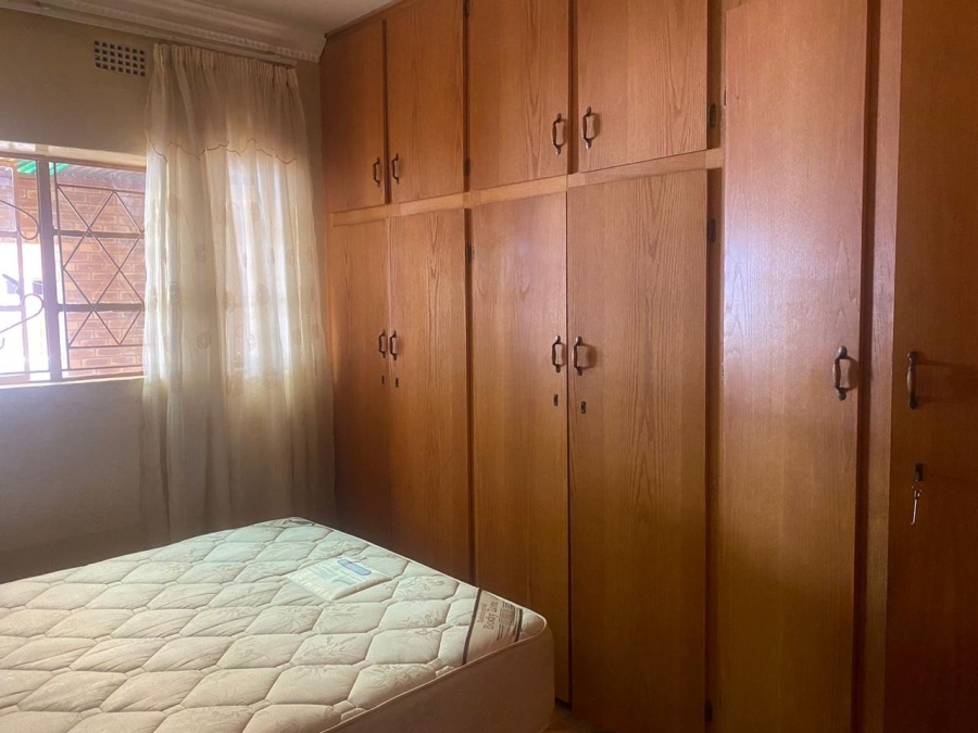 To Let 3 Bedroom Property for Rent in Mahwelereng Limpopo