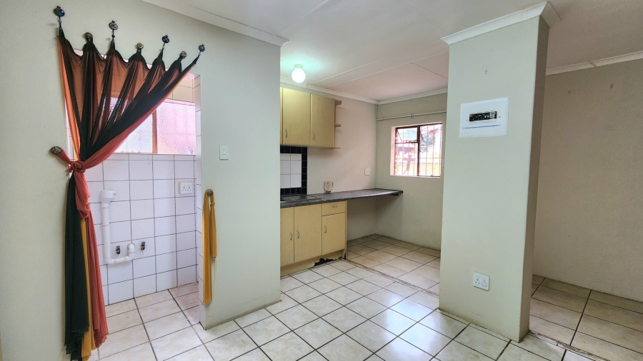 To Let 2 Bedroom Property for Rent in Fauna Park Limpopo