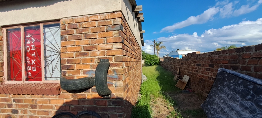 2 Bedroom Property for Sale in Madiba Park Limpopo