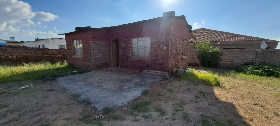 2 Bedroom Property for Sale in Madiba Park Limpopo