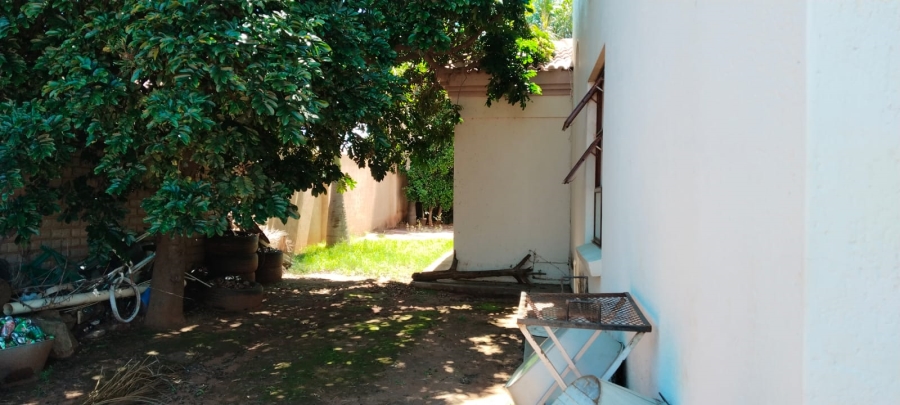 6 Bedroom Property for Sale in Flora Park Limpopo