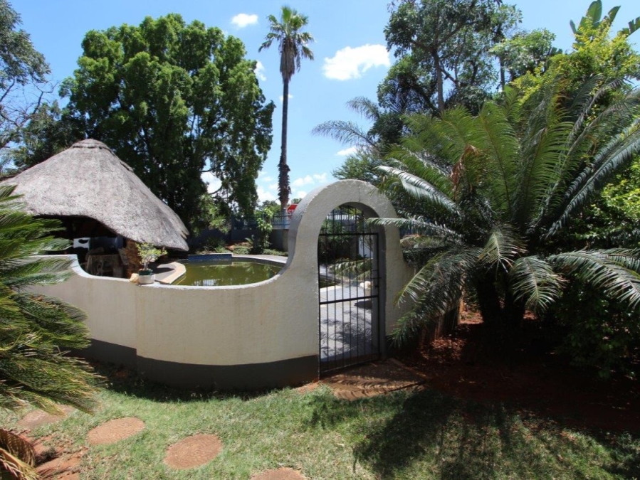 5 Bedroom Property for Sale in Mookgopong Limpopo