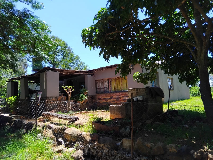 6 Bedroom Property for Sale in Leeukuil AH Limpopo