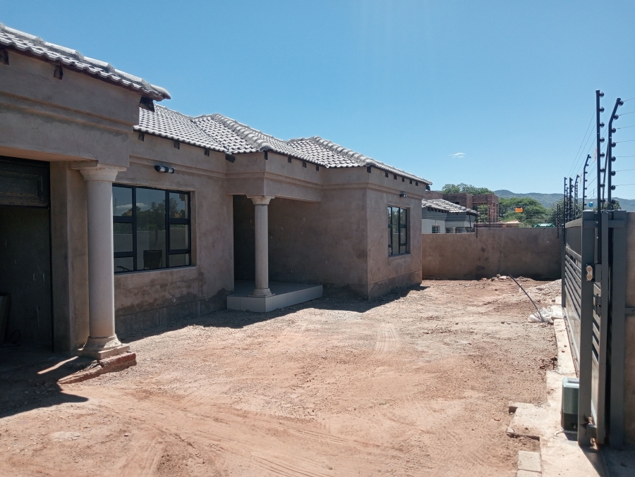 4 Bedroom Property for Sale in Chroompark Limpopo