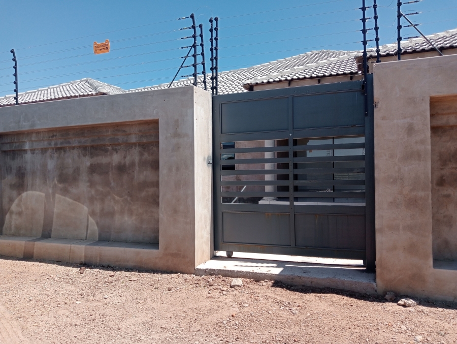 4 Bedroom Property for Sale in Chroompark Limpopo