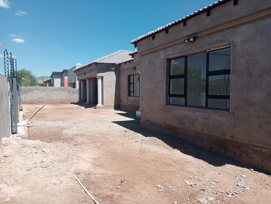 4 Bedroom Property for Sale in Chroompark Limpopo