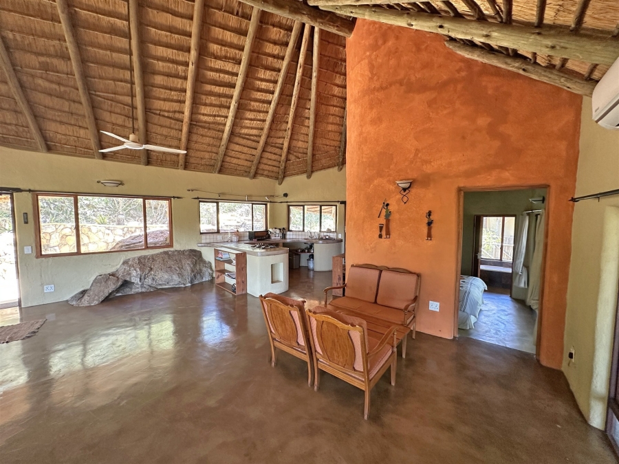 2 Bedroom Property for Sale in Lissataba Private Nature Reserve Limpopo