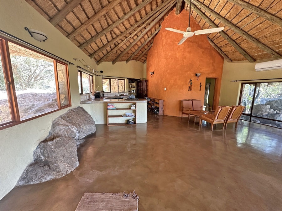 2 Bedroom Property for Sale in Lissataba Private Nature Reserve Limpopo