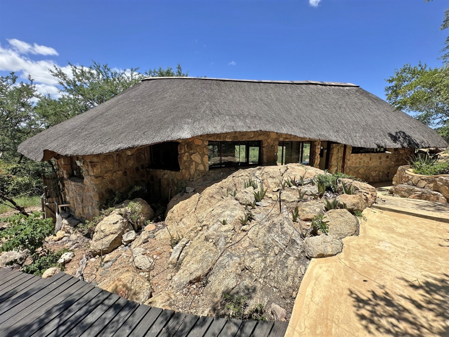 2 Bedroom Property for Sale in Lissataba Private Nature Reserve Limpopo