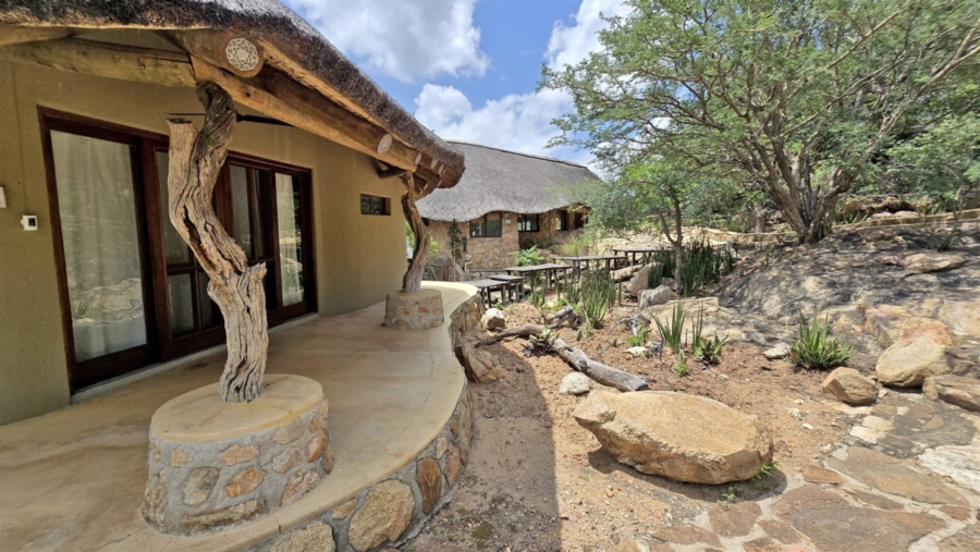 2 Bedroom Property for Sale in Lissataba Private Nature Reserve Limpopo