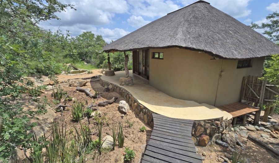 2 Bedroom Property for Sale in Lissataba Private Nature Reserve Limpopo