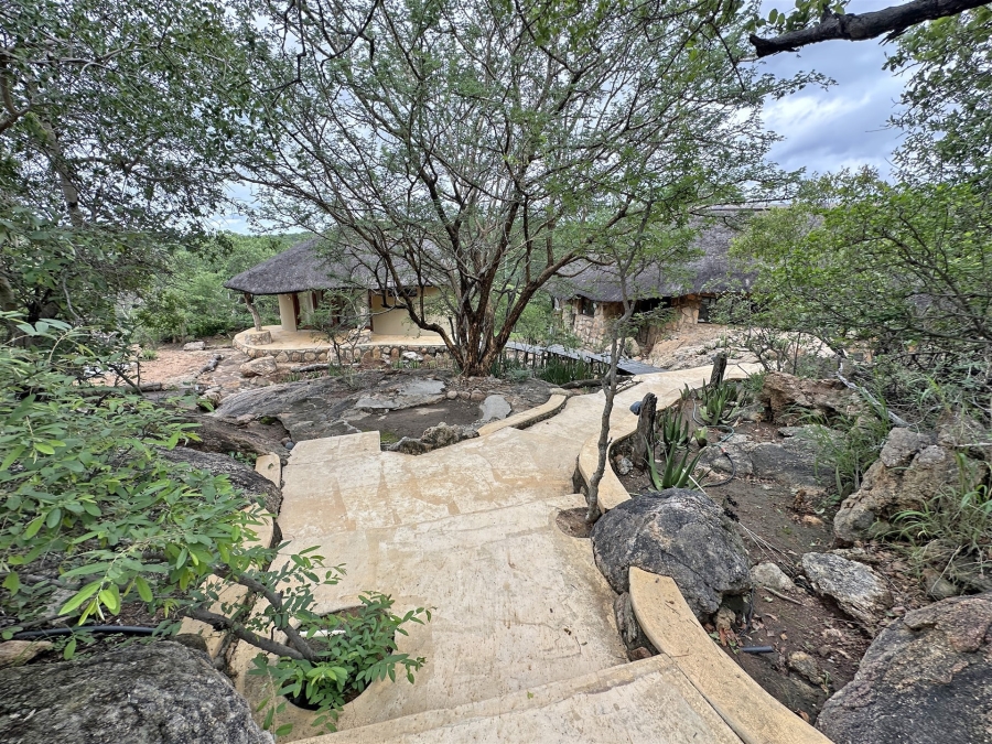 2 Bedroom Property for Sale in Lissataba Private Nature Reserve Limpopo