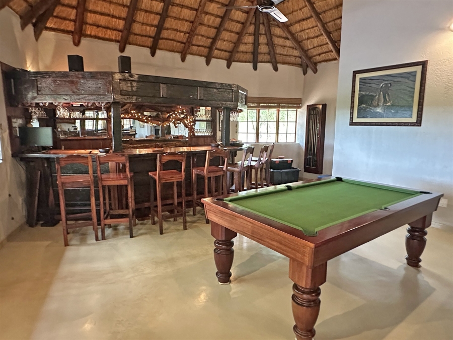 5 Bedroom Property for Sale in Hoedspruit Rural Limpopo