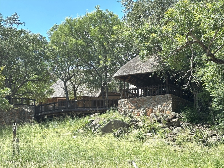 5 Bedroom Property for Sale in Hoedspruit Rural Limpopo