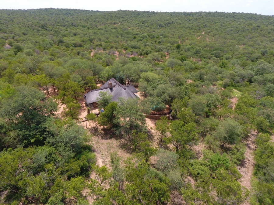 5 Bedroom Property for Sale in Hoedspruit Rural Limpopo