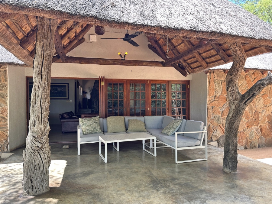 5 Bedroom Property for Sale in Hoedspruit Rural Limpopo