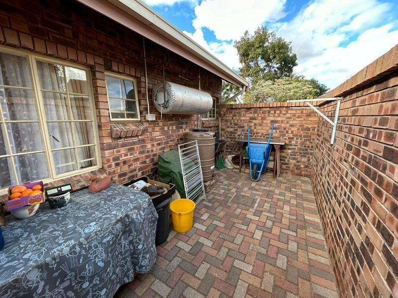 2 Bedroom Property for Sale in Flora Park Limpopo