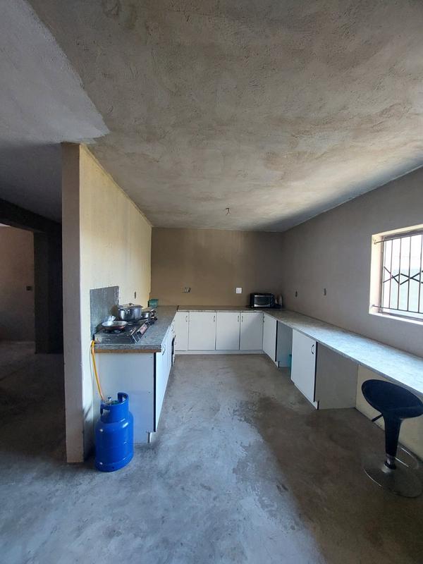 5 Bedroom Property for Sale in Rethabile Gardens Limpopo