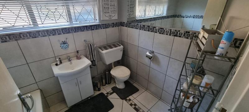 4 Bedroom Property for Sale in Penina Park Limpopo